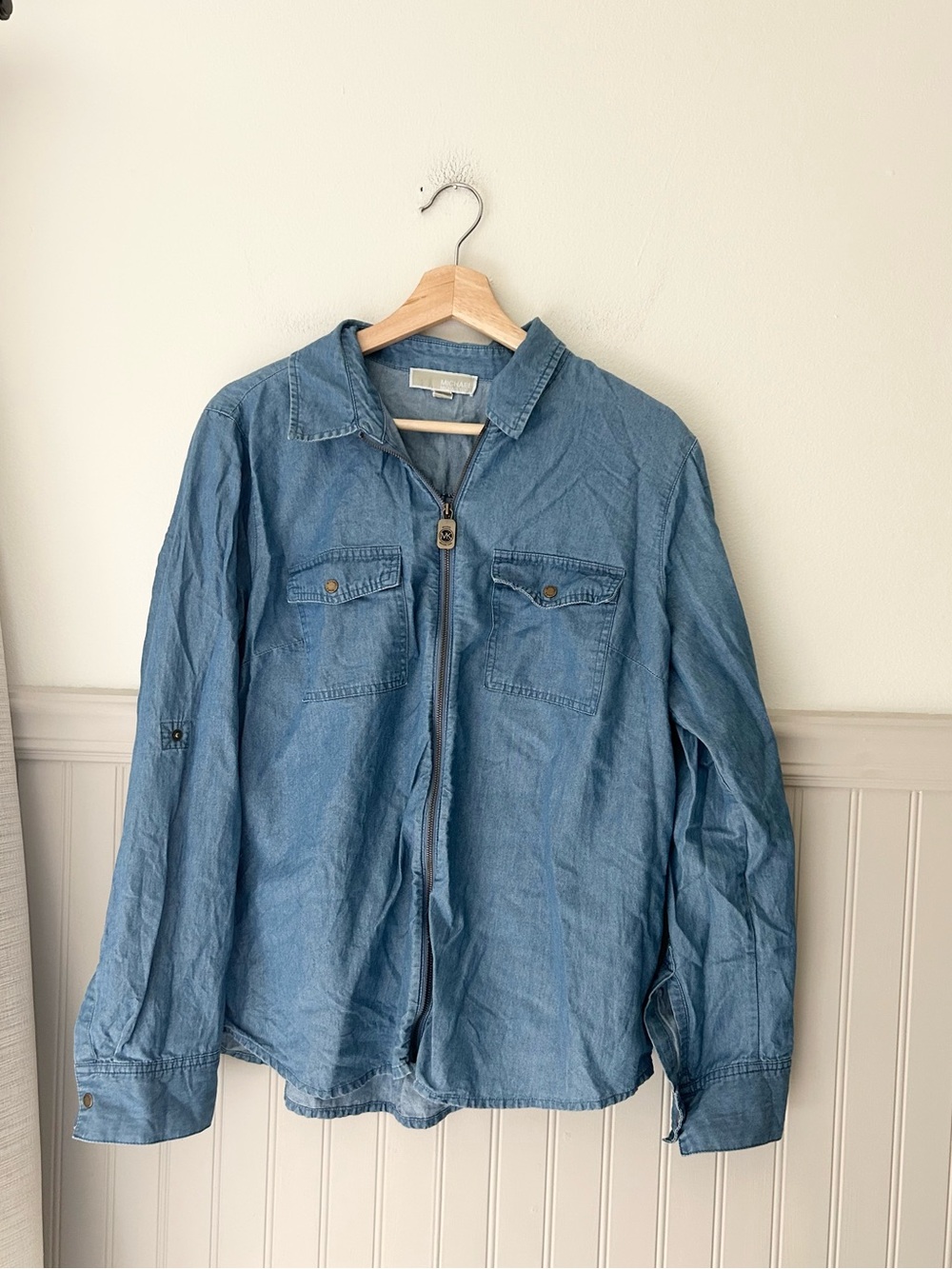 MICHAEL Michael Kors Light Blue Denim Zip Button Down Shirt Chest Pockets Large